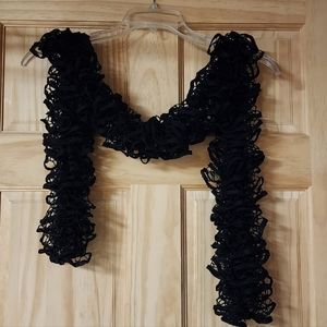 Handmade Fashionable Ruffle Scarf Black Swallowtail.